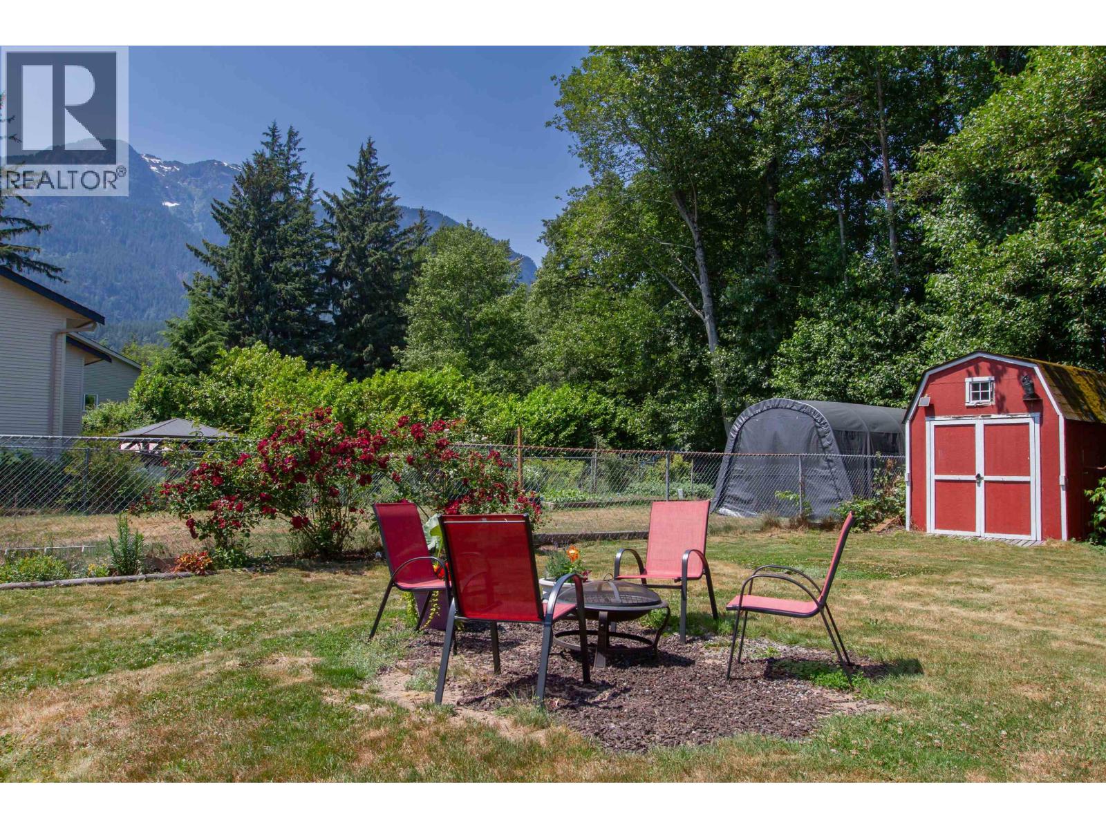 1491 Judd Road, Squamish, British Columbia  V0N 1H0 - Photo 4 - R3136409