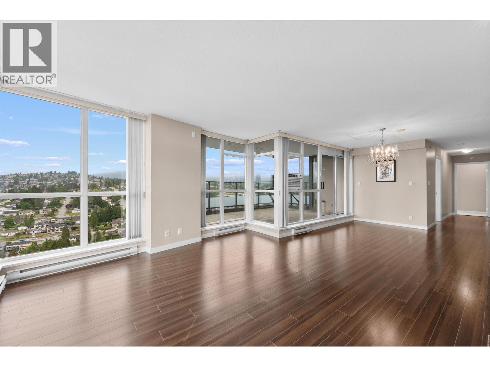 2904 2225 Holdom Avenue, Burnaby, British Columbia  V5B 0A1 - Photo 2 - R3136413