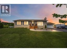 2380 Plank ROAD, Petrolia, Ontario
