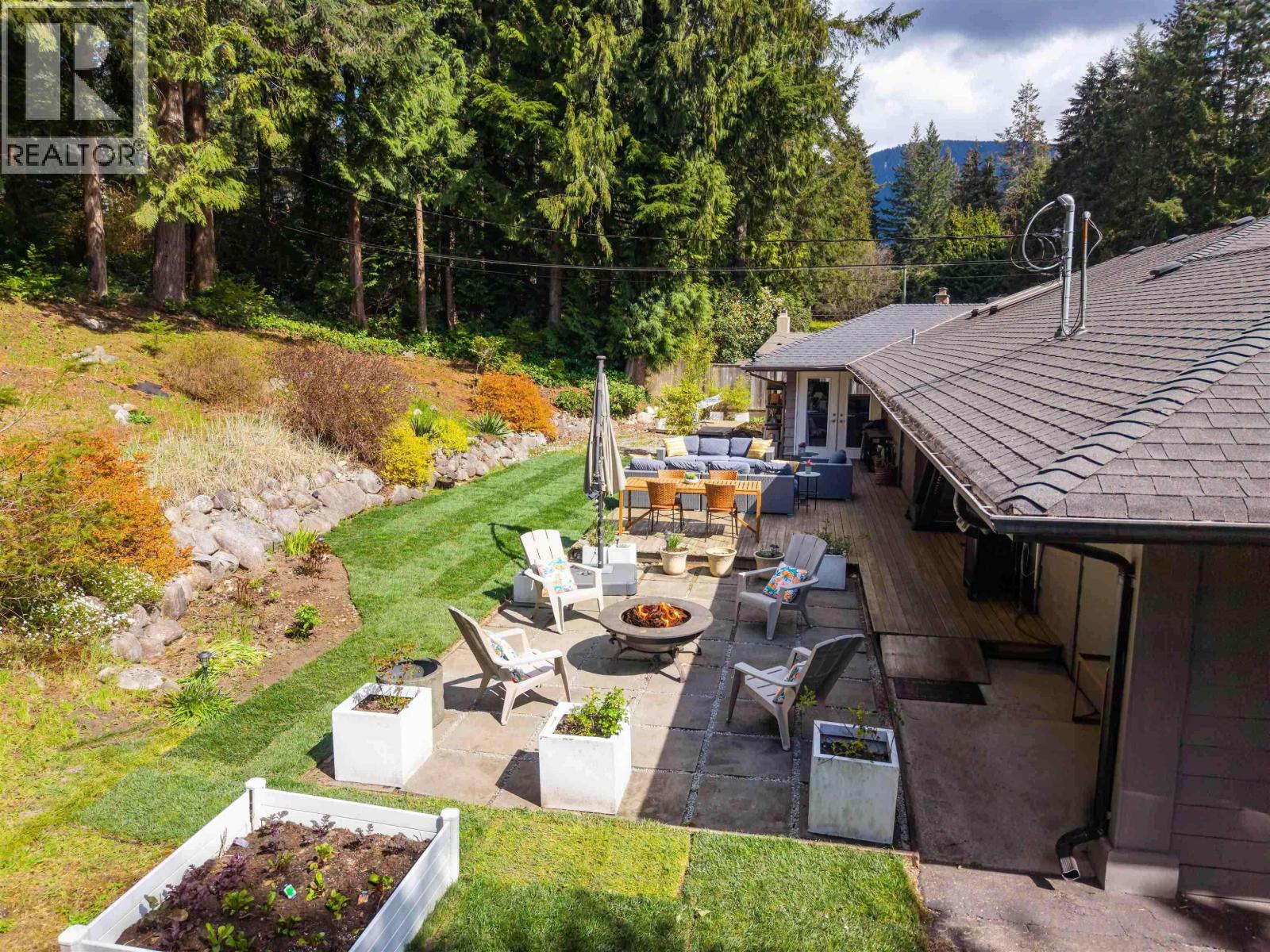 355 Rabbit Lane, West Vancouver, British Columbia  V7S 1J1 - Photo 27 - R3136406