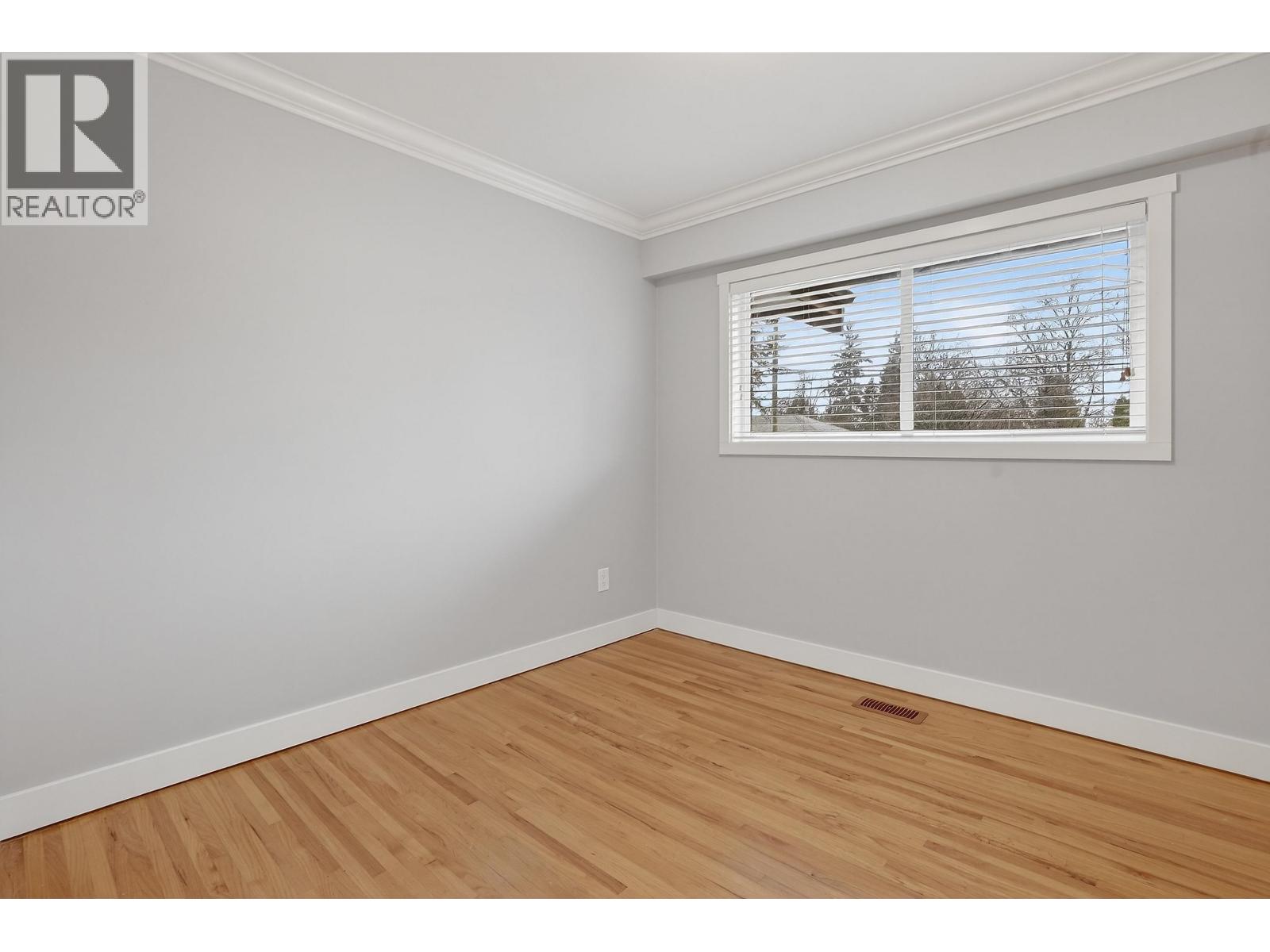 12106 214 Street, Maple Ridge, British Columbia  V2X 5E1 - Photo 12 - R3136439