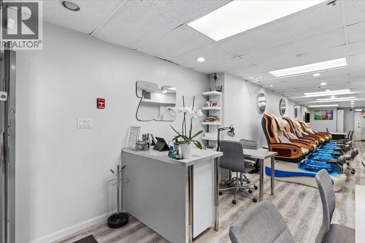 557 W Georgia Street, Vancouver, British Columbia  V6B 1Z5 - Photo 5 - C8079649
