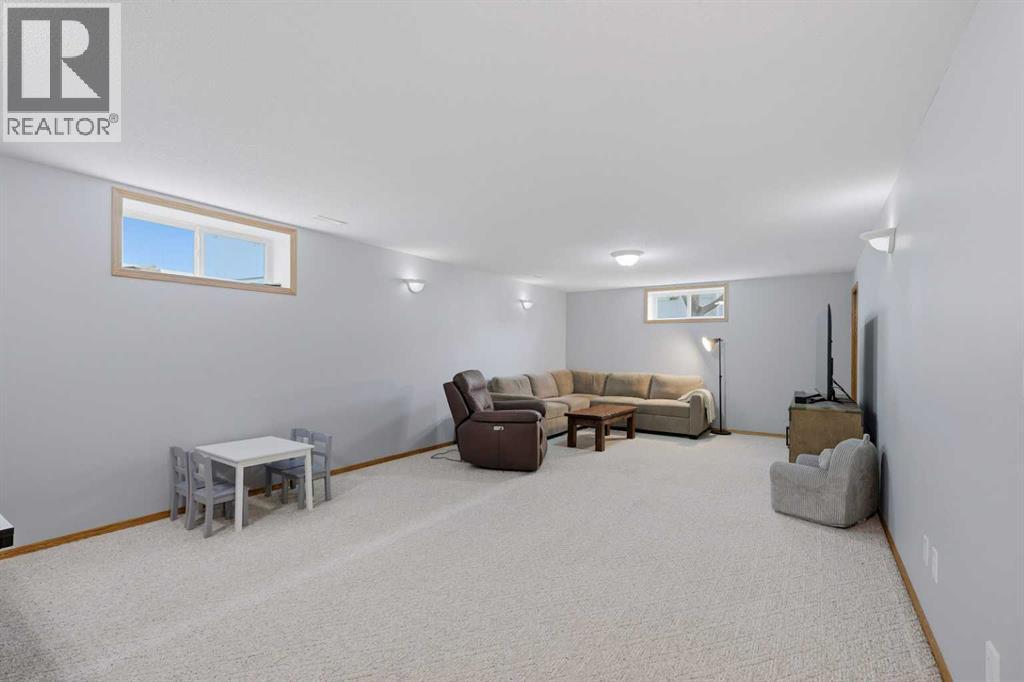 126 Logan Close, Red Deer, Alberta  T4R 2n9 - Photo 26 - A2320736