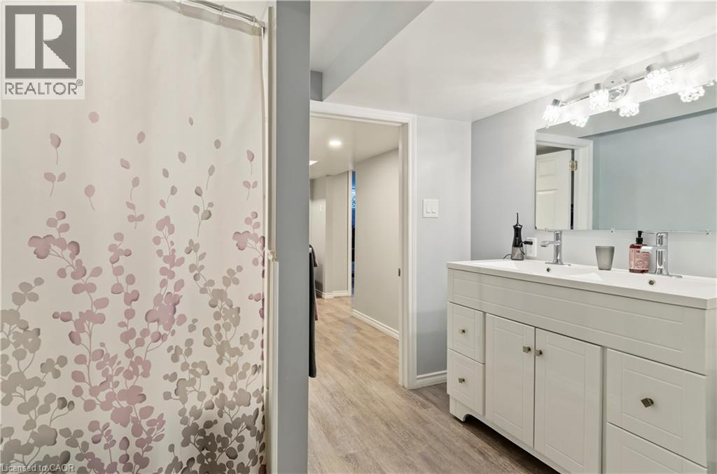 605 Grey Street, Brantford, Ontario  N3S 4X9 - Photo 24 - 40839950