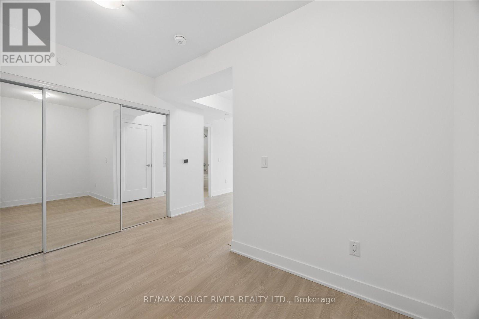 728 - 2545 Simcoe Street N, Oshawa, Ontario  L1L 0W3 - Photo 6 - E13450150