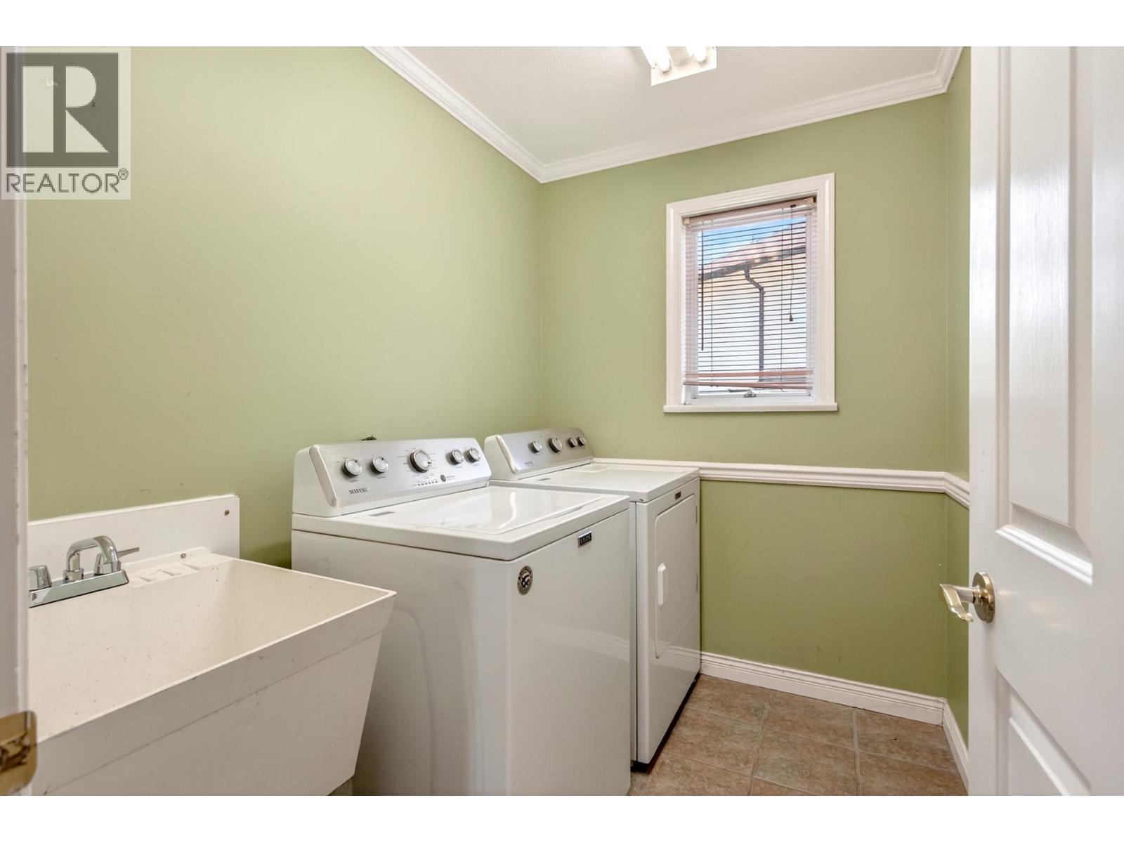 654 Walnut Place, Coquitlam, British Columbia  V3J 7T5 - Photo 15 - R3135949