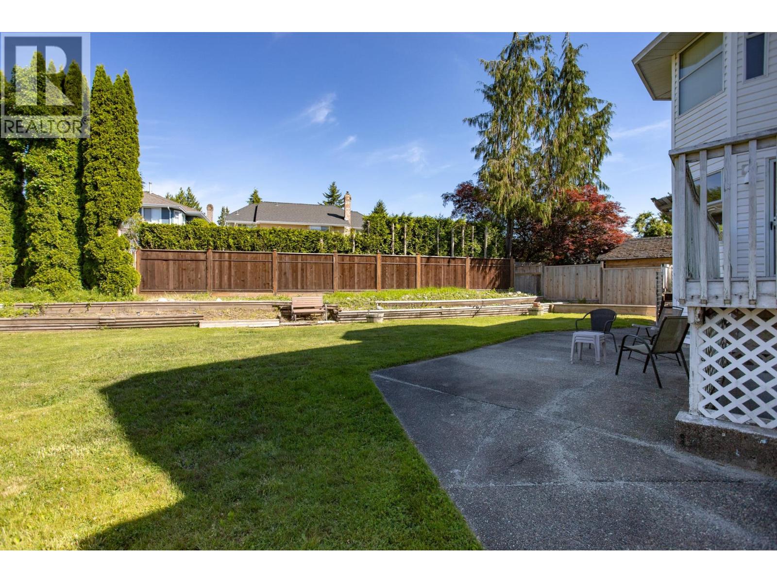 654 Walnut Place, Coquitlam, British Columbia  V3J 7T5 - Photo 32 - R3135949