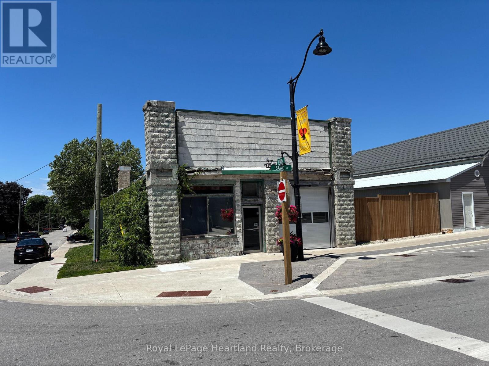 30 Isaac Street, Central Huron, Ontario  N0M 1L0 - Photo 13 - X12767216