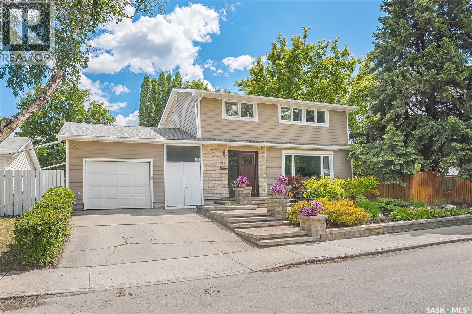 77 Potter Crescent, Saskatoon, Saskatchewan S7H 3L2 - Photo 2 - SK039589