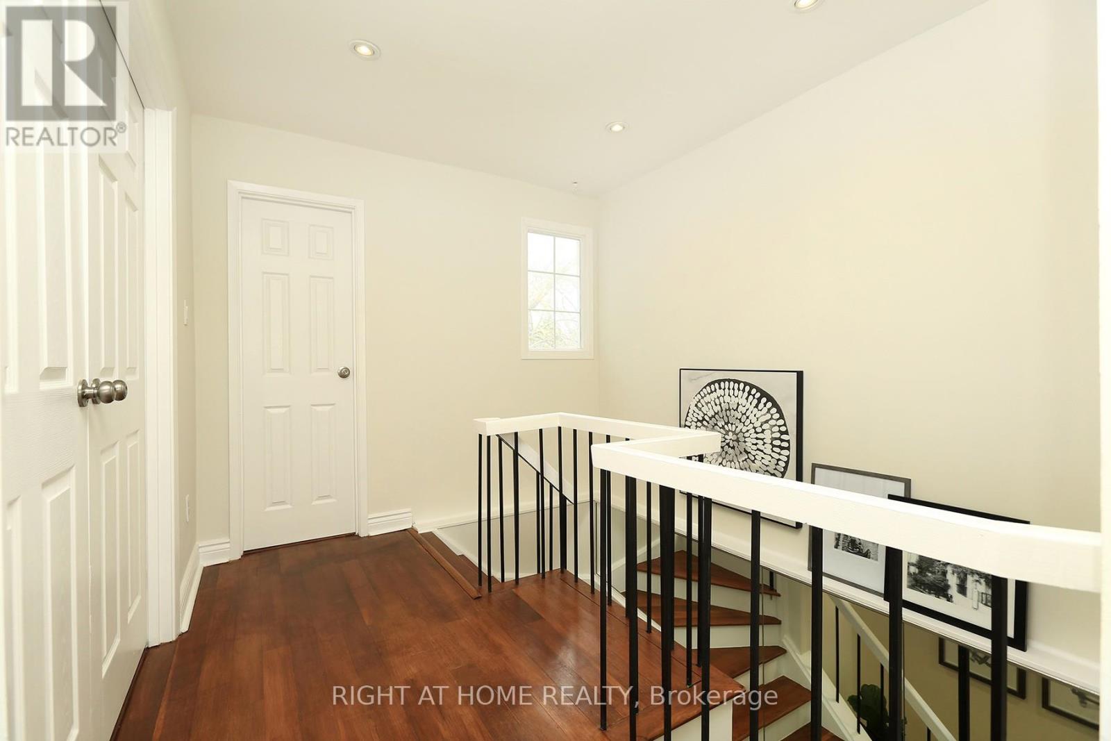 6 Snapdragon Drive, Toronto, Ontario  M2J 4X6 - Photo 17 - C13451692