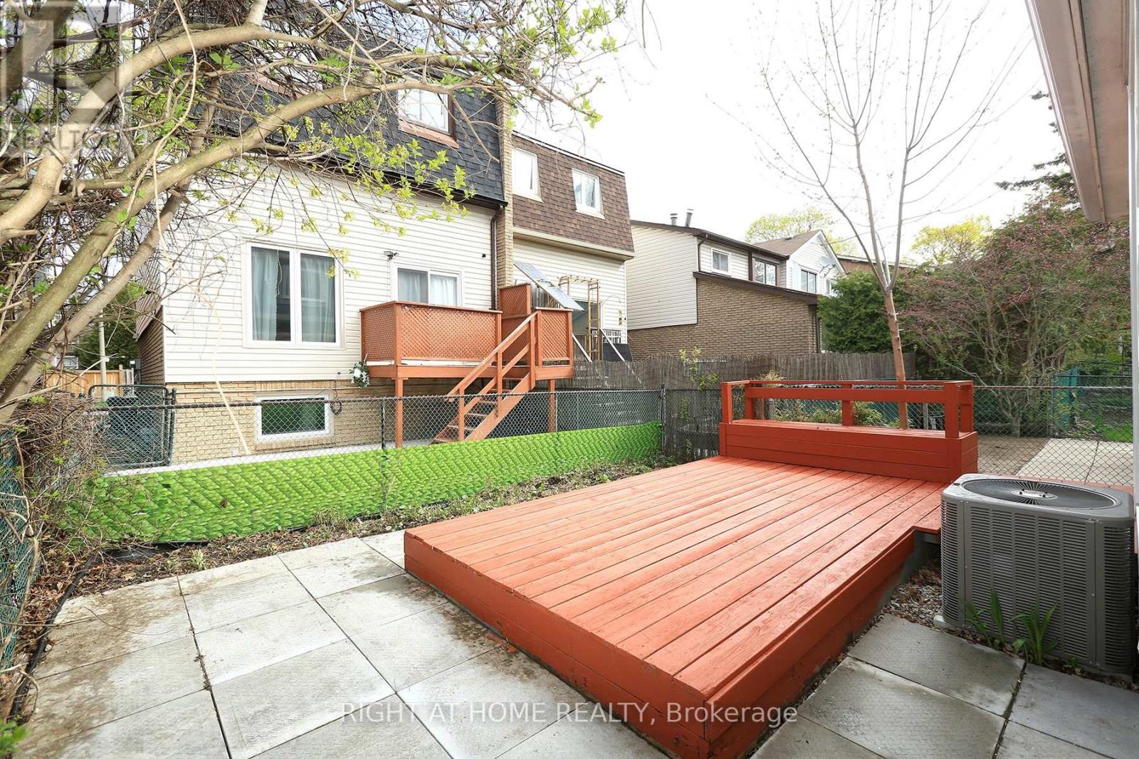 6 Snapdragon Drive, Toronto, Ontario  M2J 4X6 - Photo 33 - C13451692