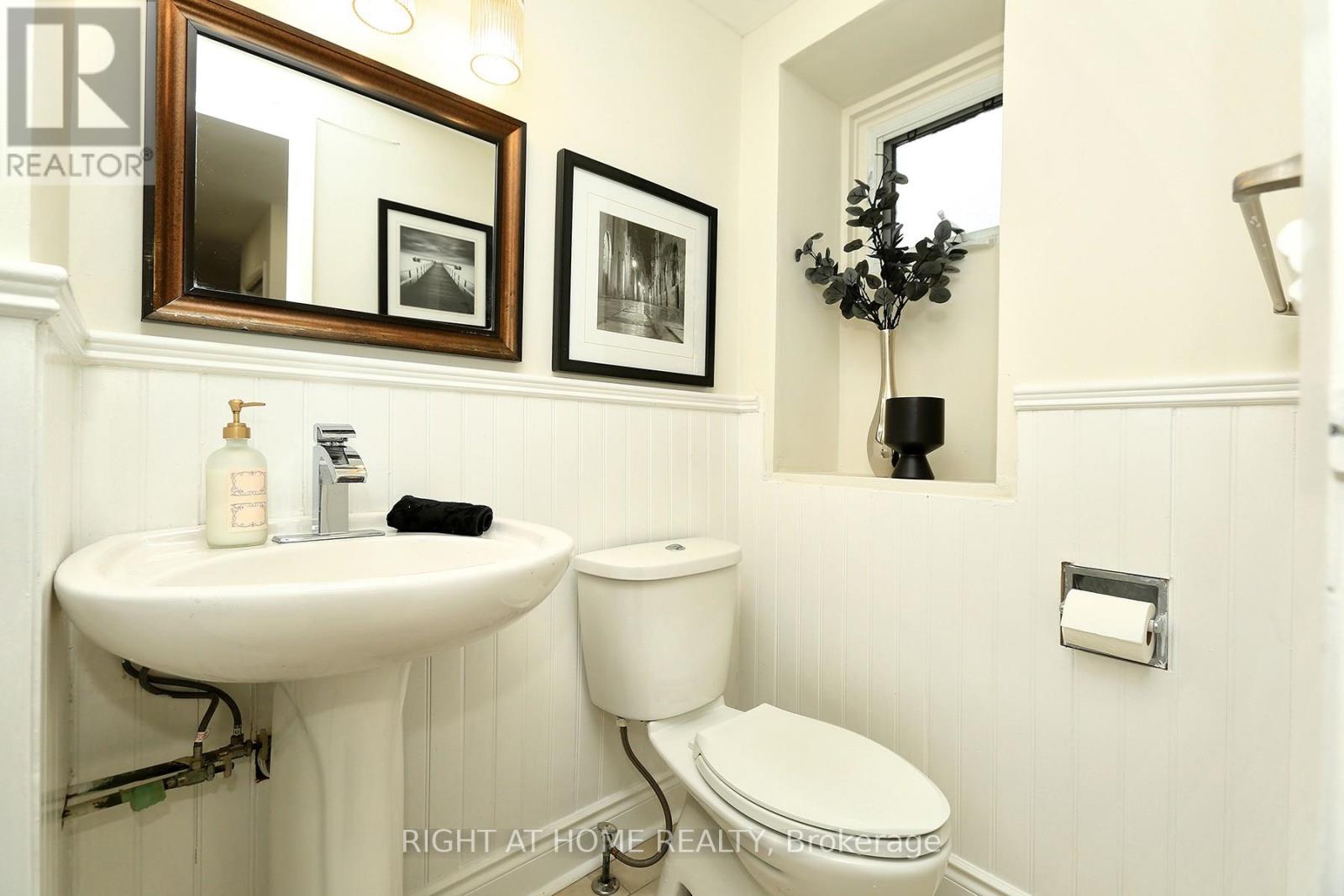6 Snapdragon Drive, Toronto, Ontario  M2J 4X6 - Photo 5 - C13451692