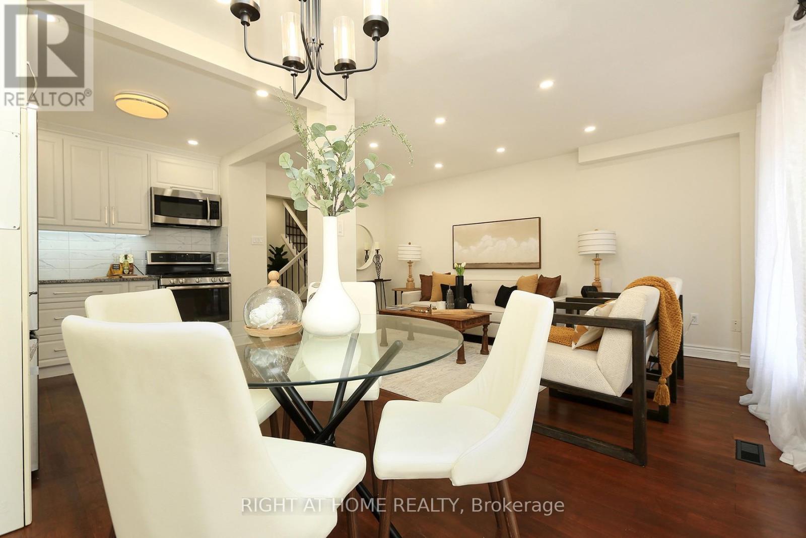 6 Snapdragon Drive, Toronto, Ontario  M2J 4X6 - Photo 8 - C13451692