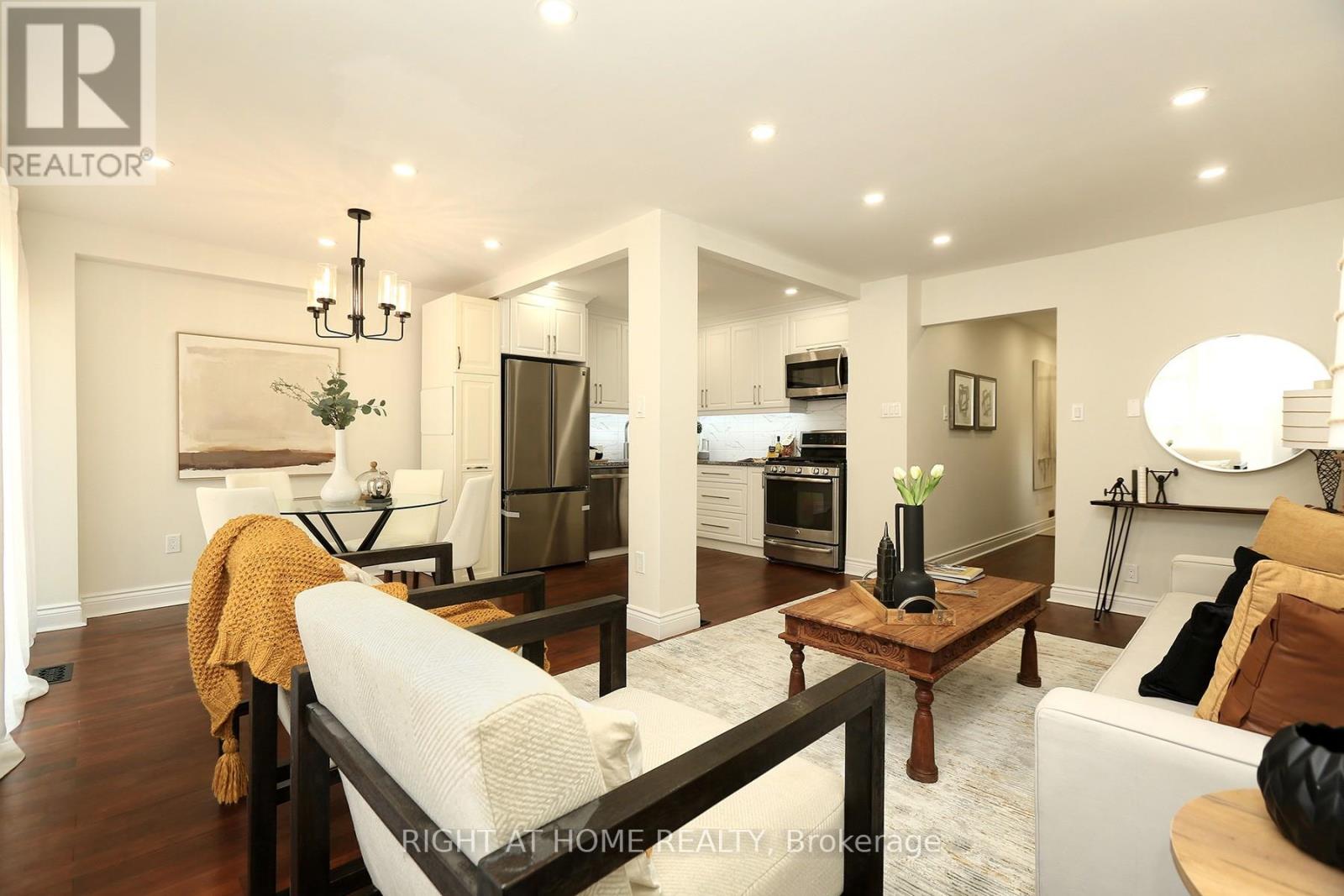 6 Snapdragon Drive, Toronto, Ontario  M2J 4X6 - Photo 9 - C13451692
