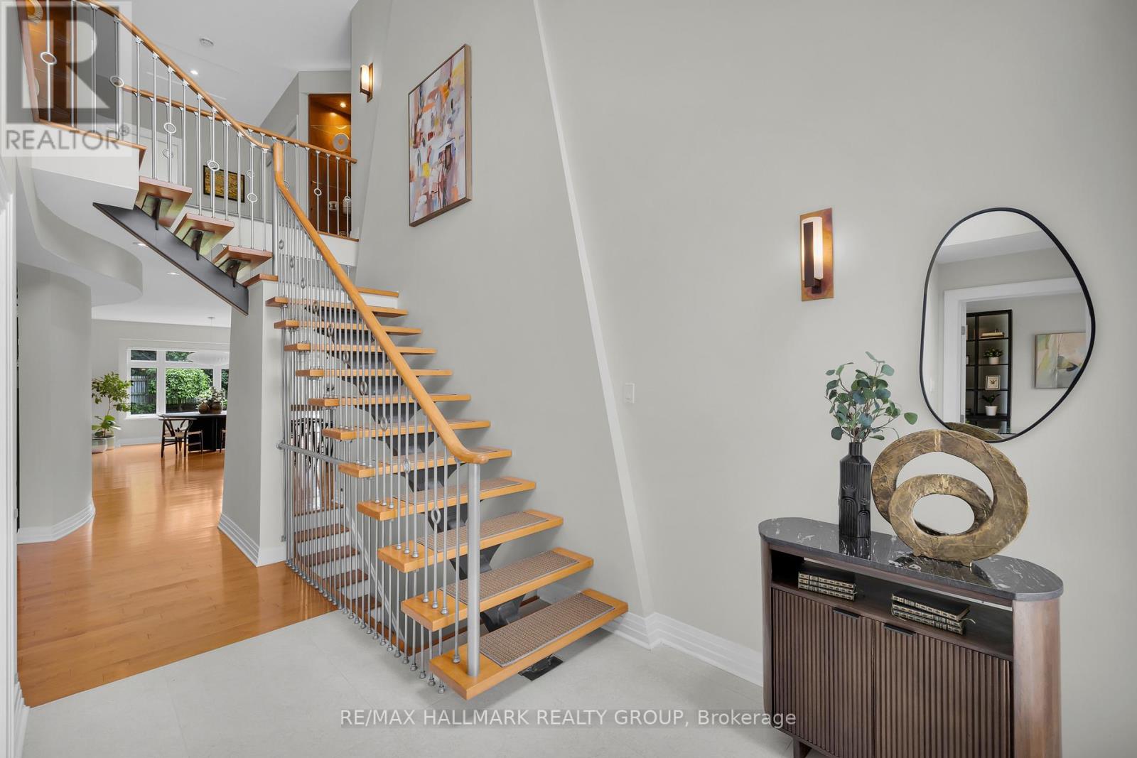 1934 Lenester Avenue, Ottawa, Ontario  K2A 1J9 - Photo 2 - X13435800