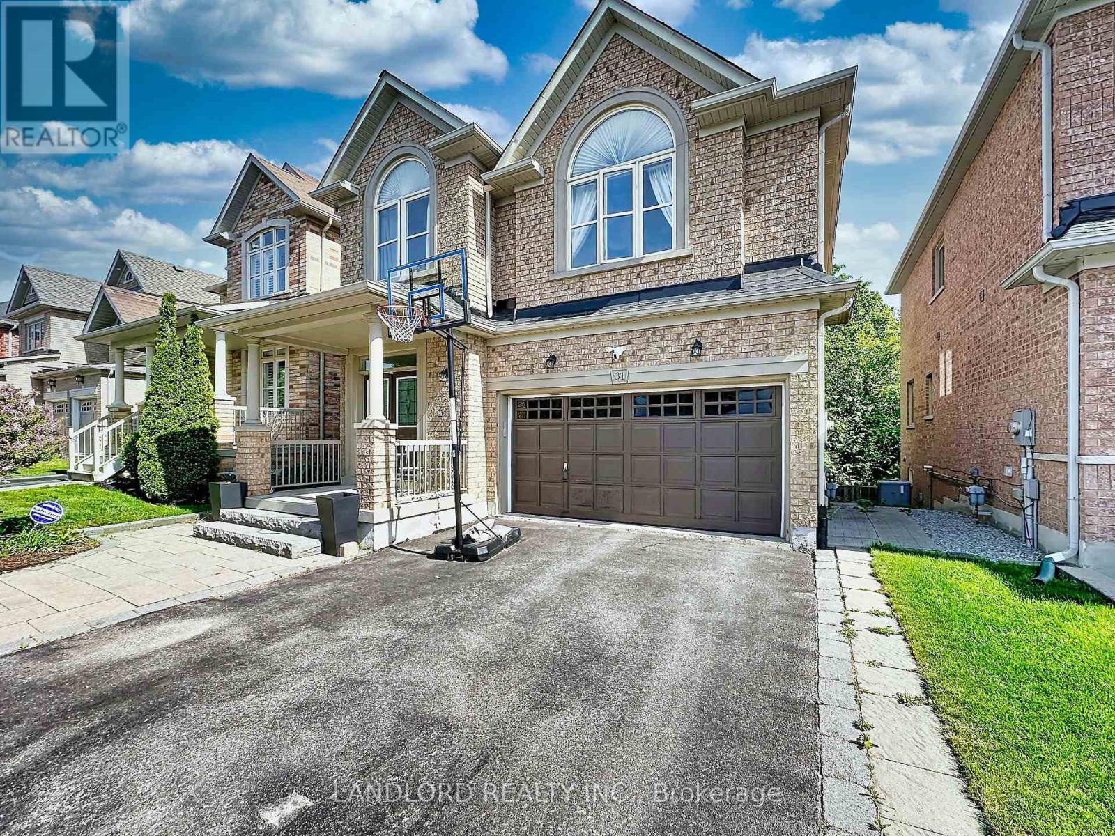 31 IDA JANE GROVE, Whitchurch-Stouffville, Ontario