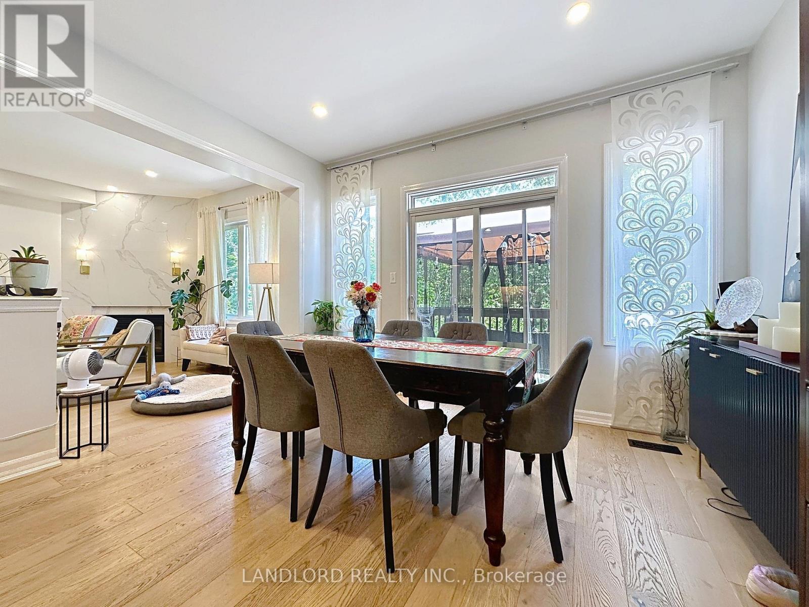 31 Ida Jane Grove, Whitchurch-Stouffville, Ontario  L4A 0S3 - Photo 4 - N13451676