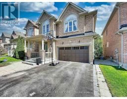 31 IDA JANE GROVE, Whitchurch-Stouffville, Ontario