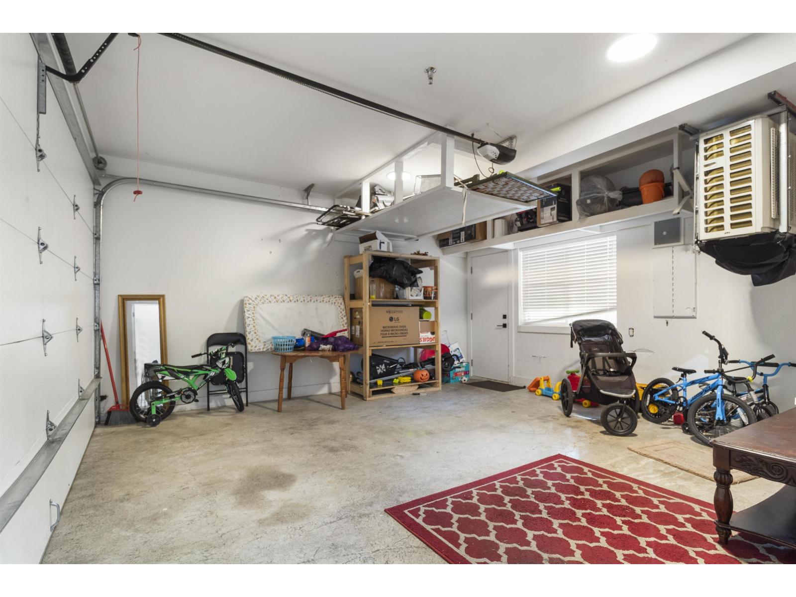 Listing image 24