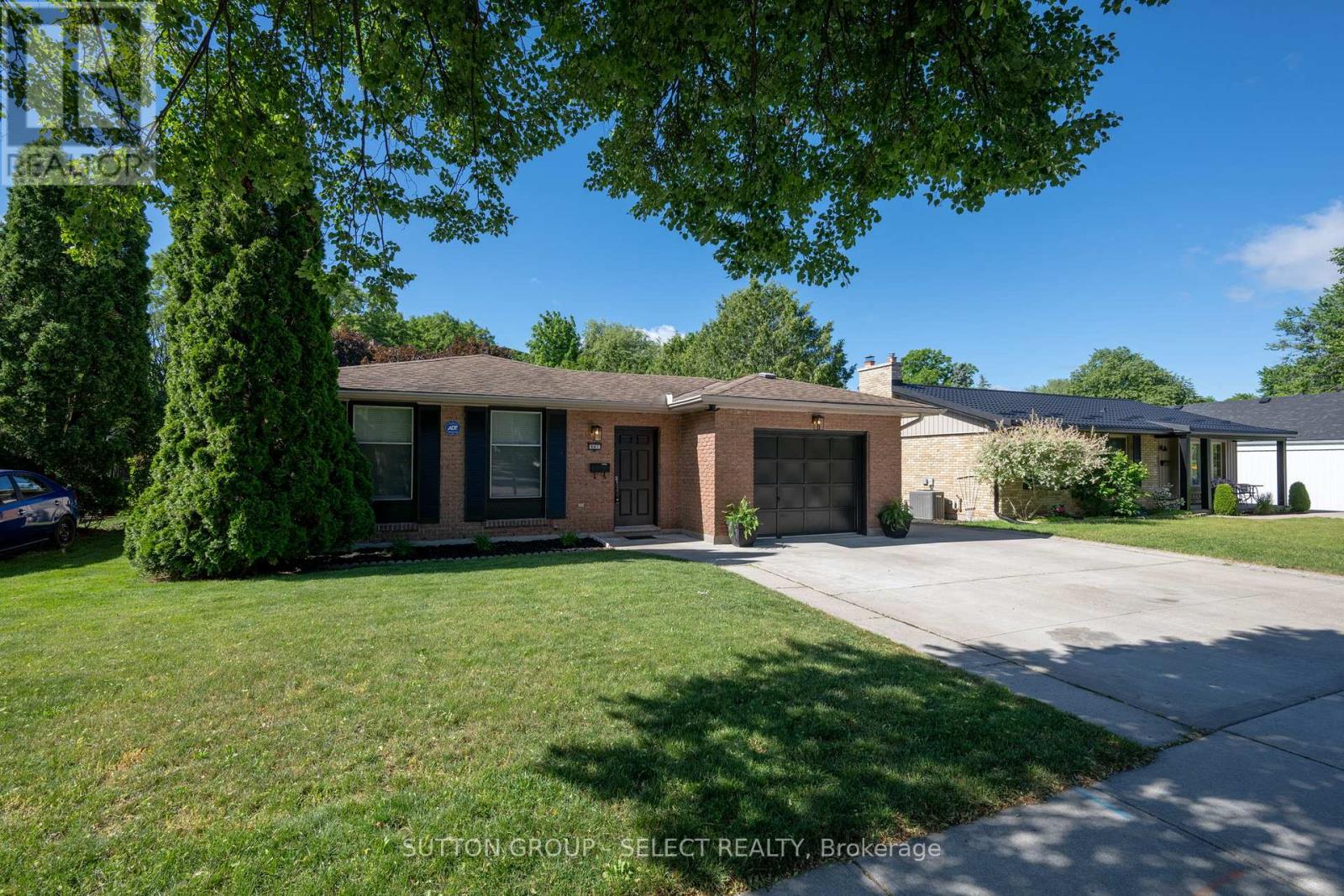 661 Grenfell Drive, London North, Ontario  N5X 2C4 - Photo 2 - X13451900