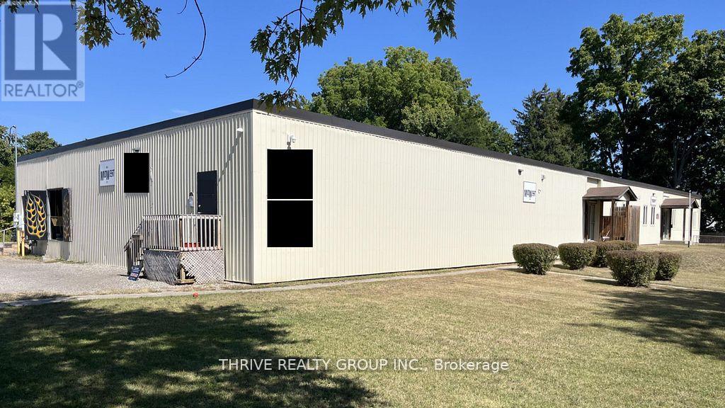 125 Victoria Street, Strathroy-Caradoc, Ontario N7G 3B3 - Photo 2 - X13451956