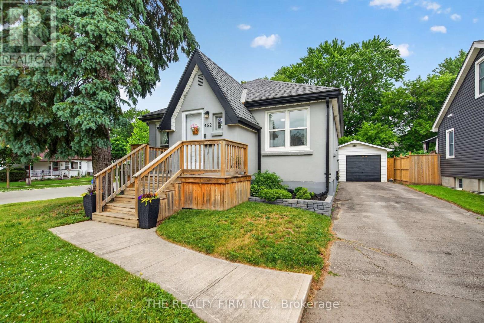 452 MERLIN STREET, London East, Ontario