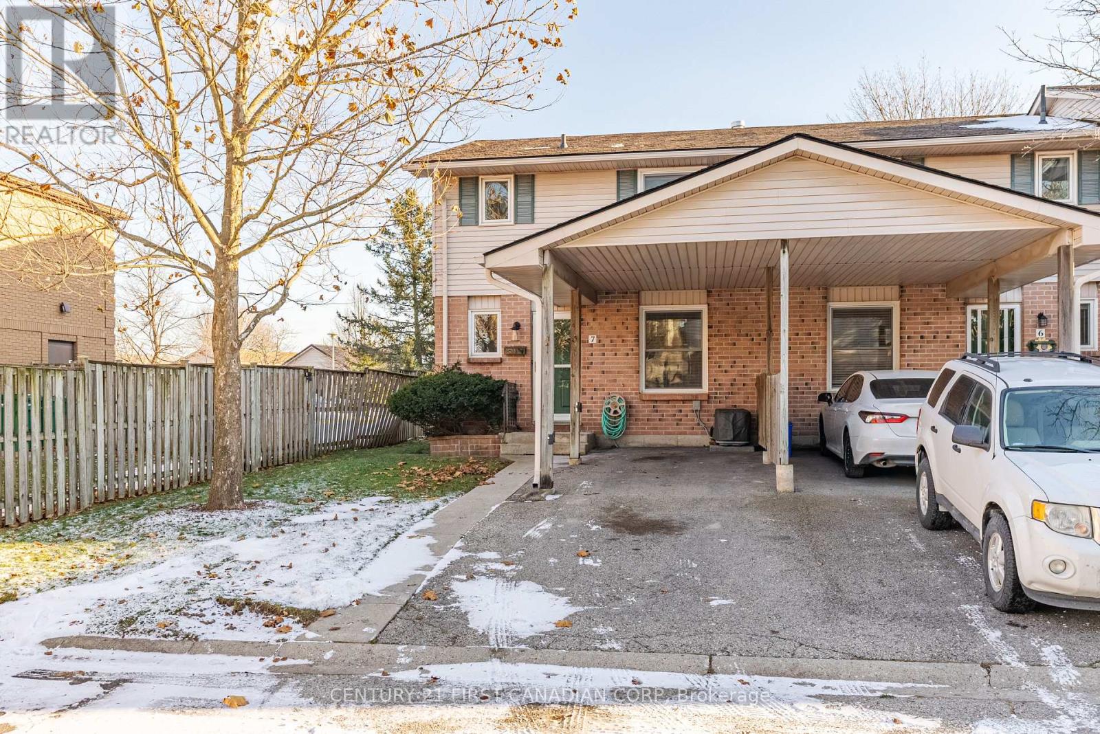Unit 7 - 160 Conway Drive, London South, Ontario  N6E 3M4 - Photo 2 - X13452040