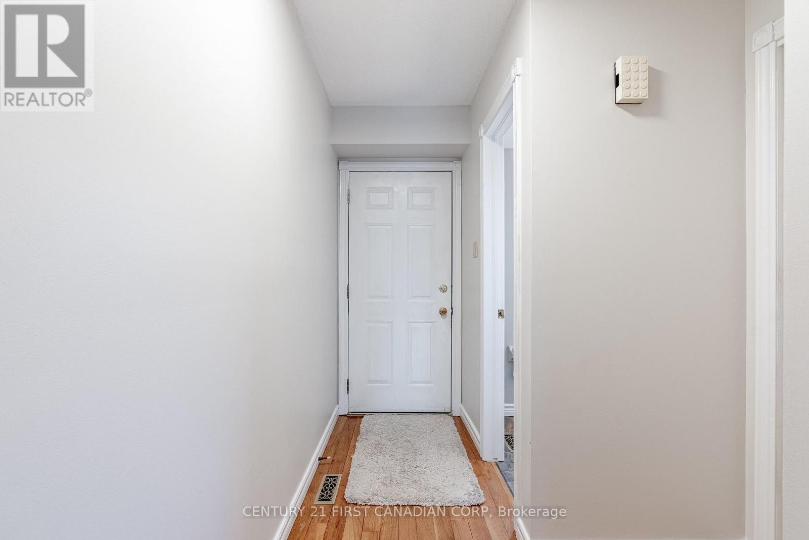 Unit 7 - 160 Conway Drive, London South, Ontario  N6E 3M4 - Photo 6 - X13452040