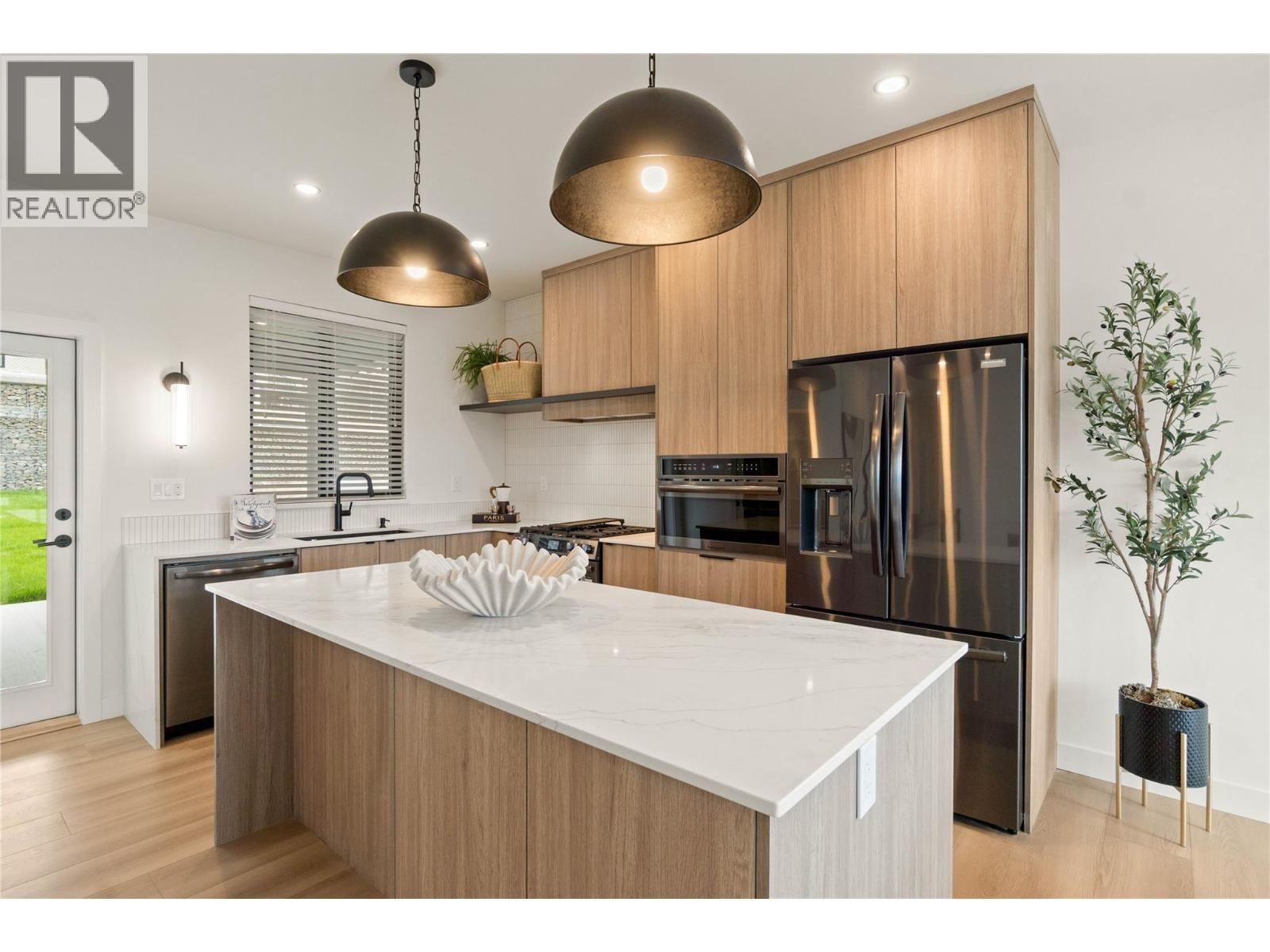 2264 Coldwater Drive, Kamloops, British Columbia  V2E 0E6 - Photo 5 - 10391204
