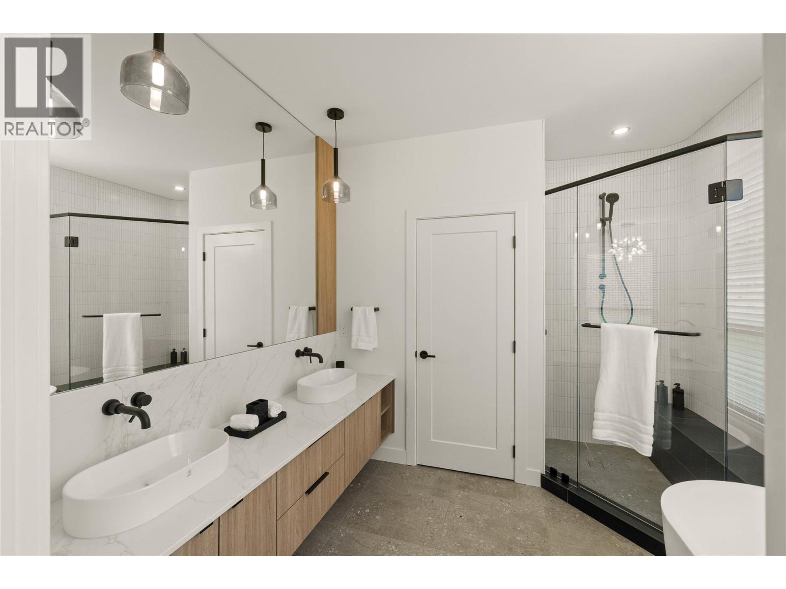 2264 Coldwater Drive, Kamloops, British Columbia  V2E 0E6 - Photo 7 - 10391204