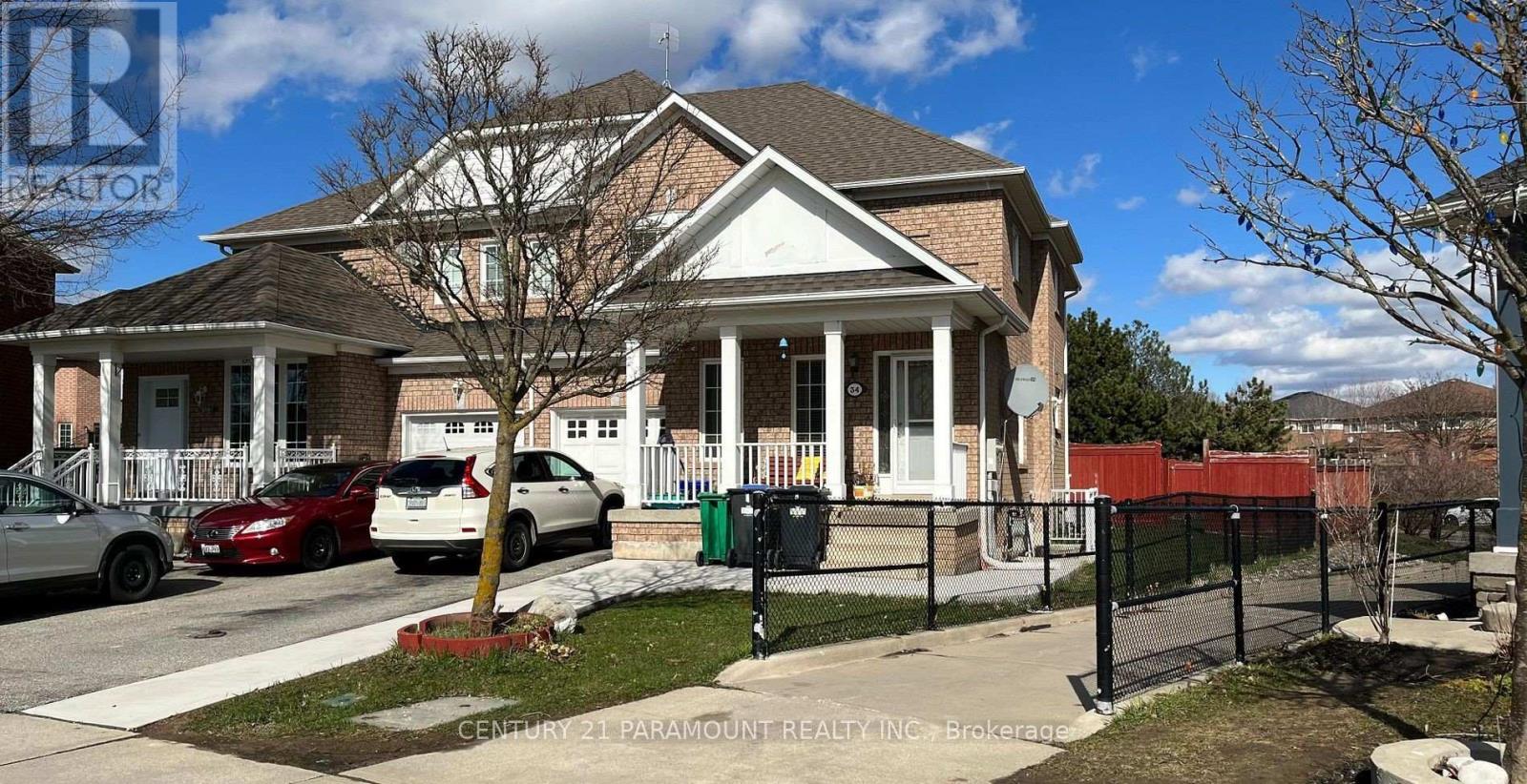 34 Jewel Crescent, Brampton, Ontario  L6R 2P5 - Photo 2 - W13451598
