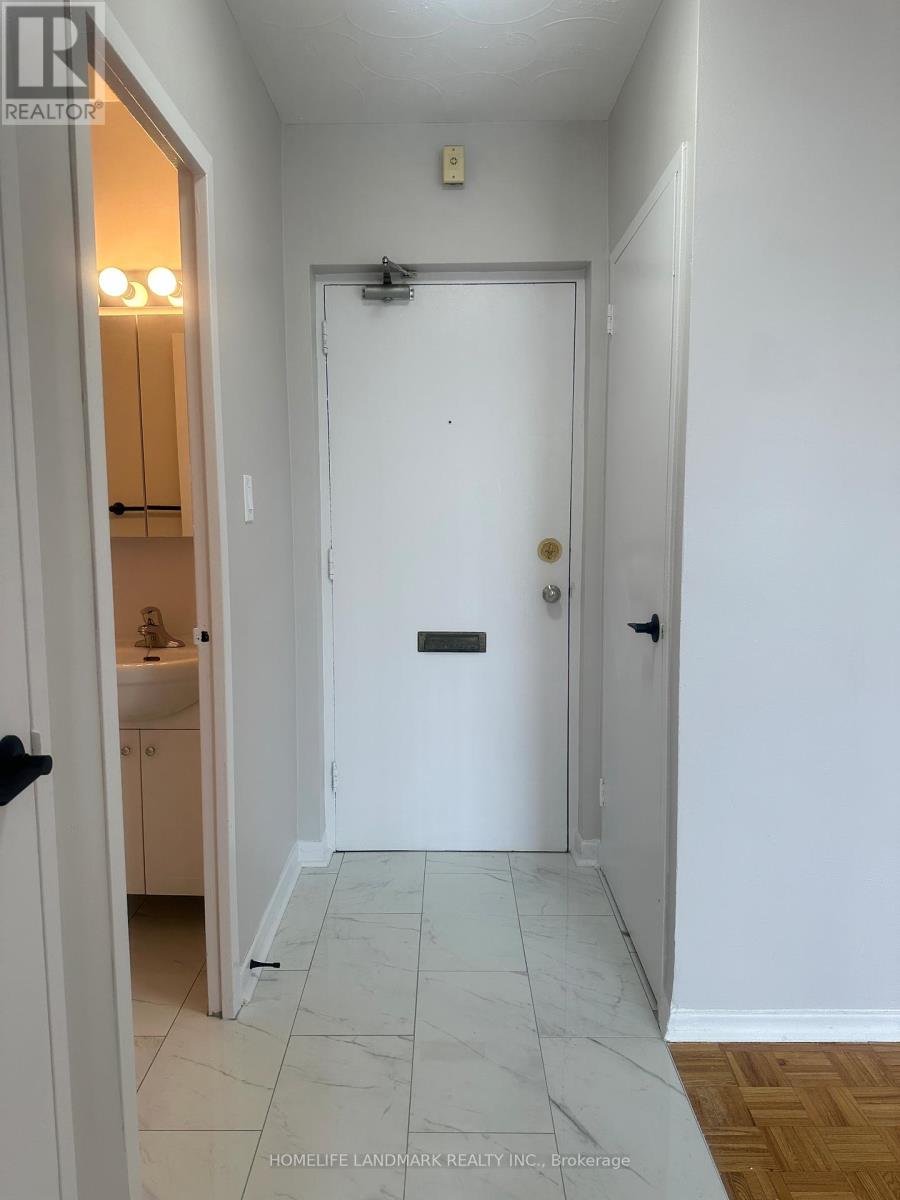 604 - 65 North Service Road, Mississauga, Ontario  L5A 1A3 - Photo 11 - W13451660