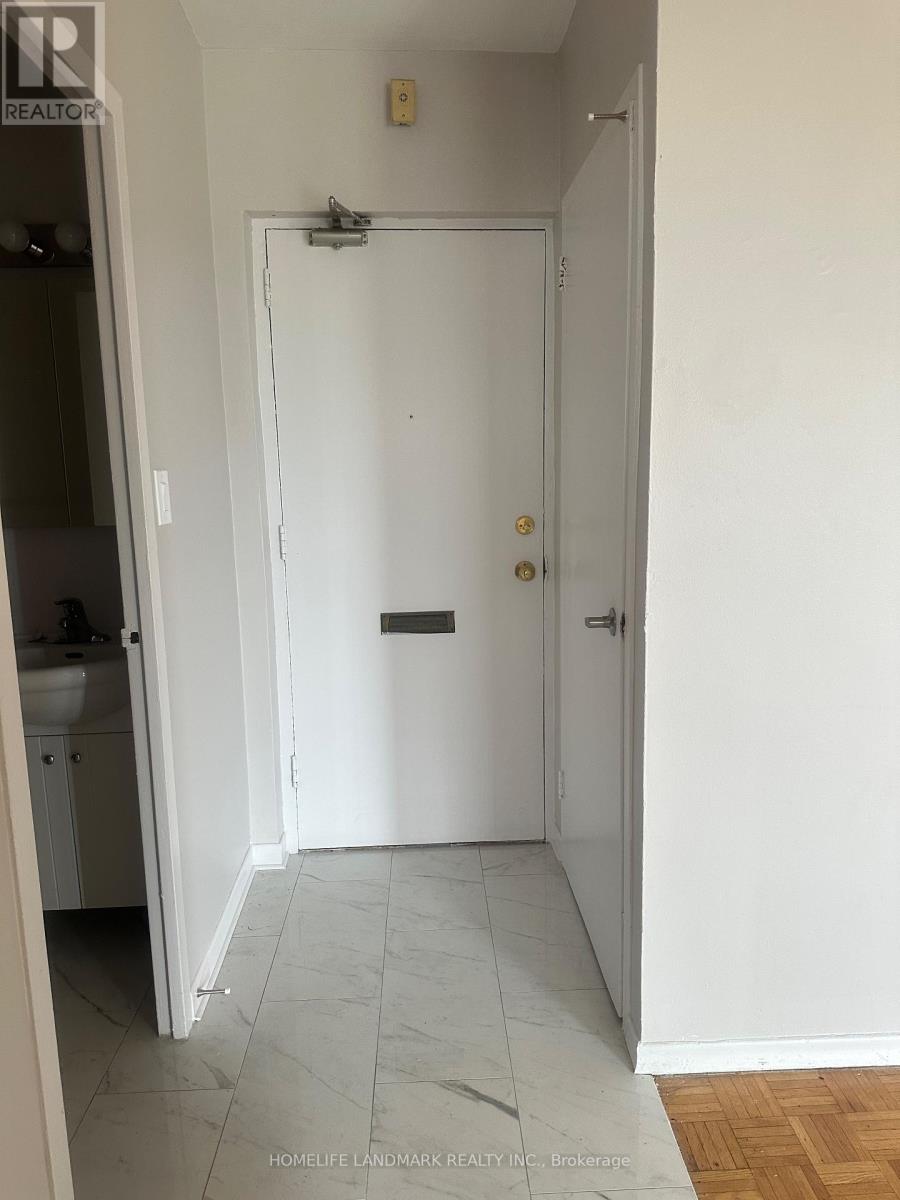 604 - 65 North Service Road, Mississauga, Ontario  L5A 1A3 - Photo 18 - W13451660