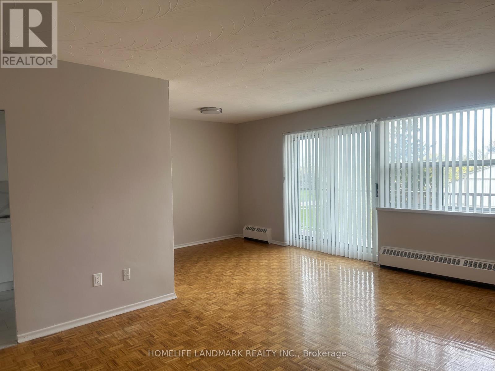 604 - 65 North Service Road, Mississauga, Ontario  L5A 1A3 - Photo 3 - W13451660