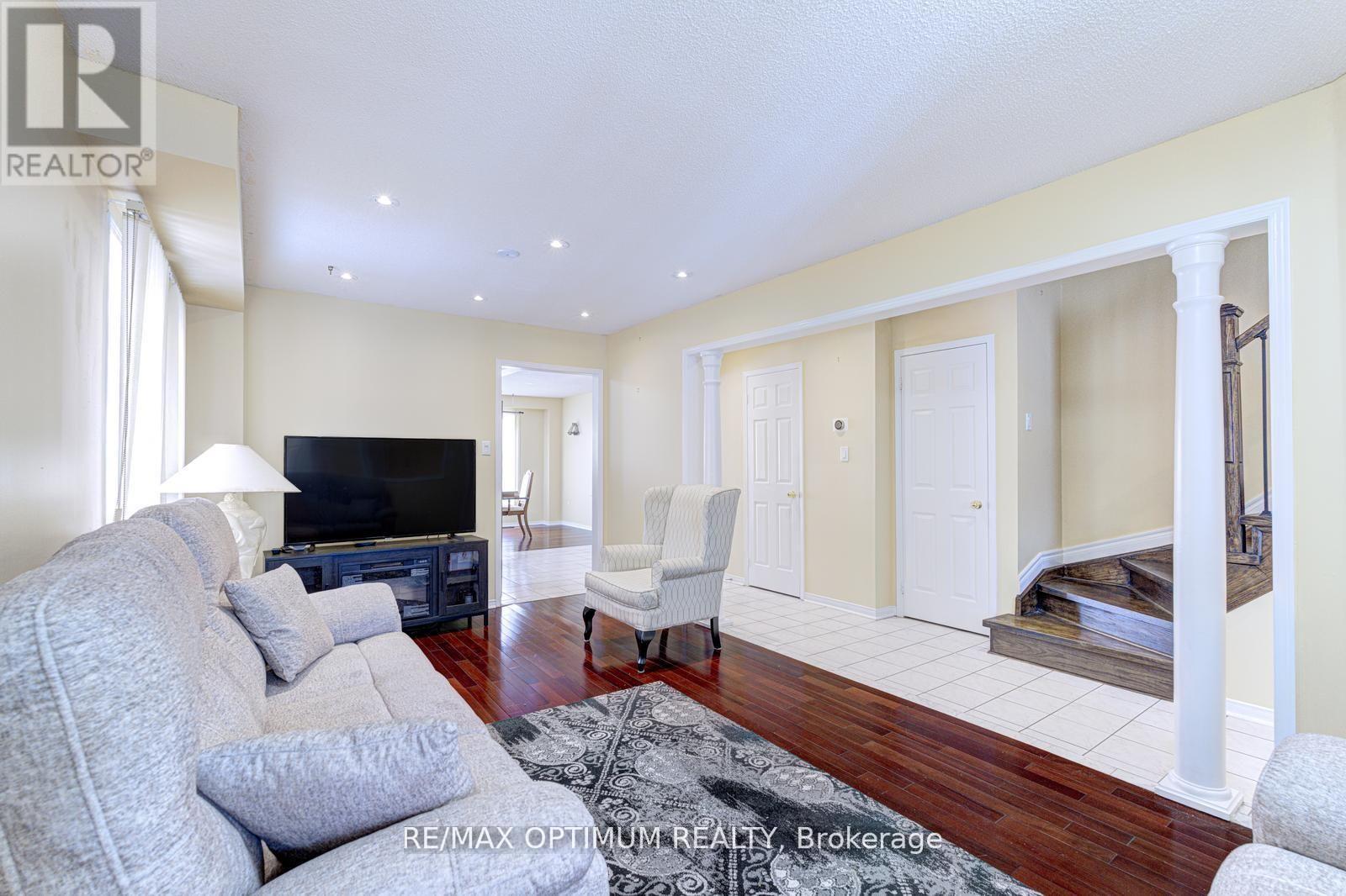 26 Tumbleweed Trail, Brampton, Ontario  L6Y 5A1 - Photo 7 - W13451702