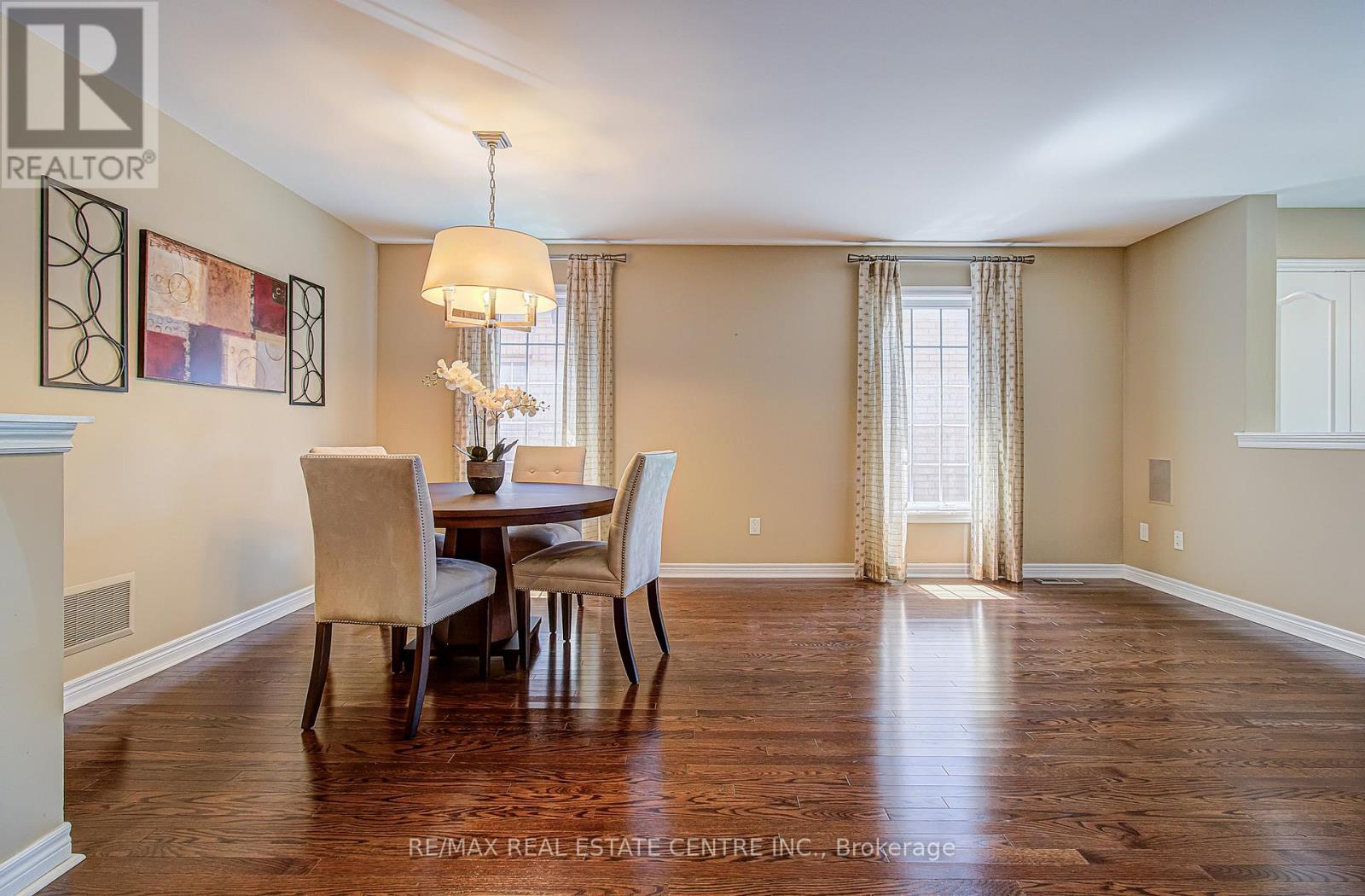 11 Fairvalley Street, Brampton, Ontario  L6R 0W2 - Photo 12 - W13451736