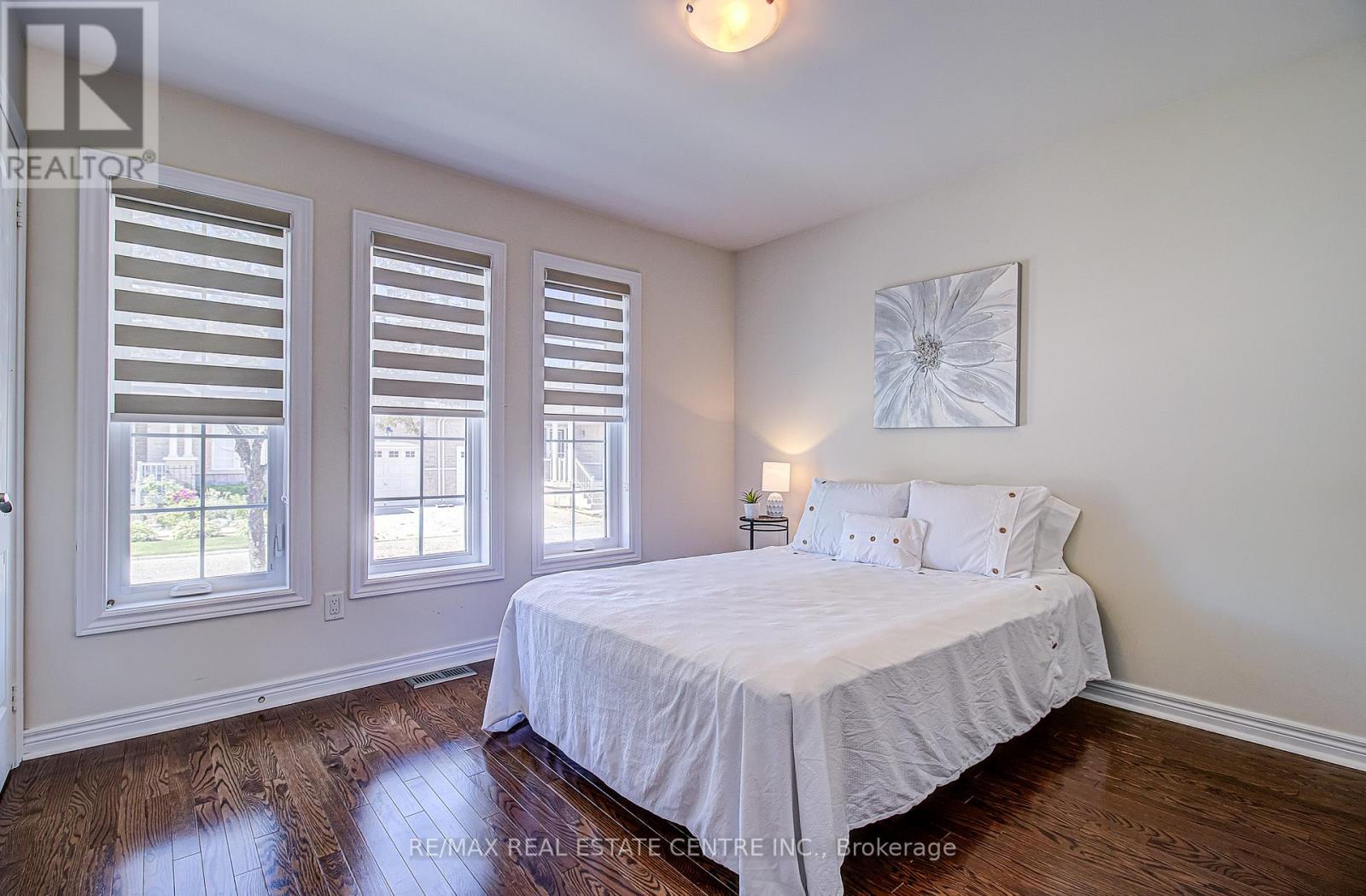 11 Fairvalley Street, Brampton, Ontario  L6R 0W2 - Photo 23 - W13451736