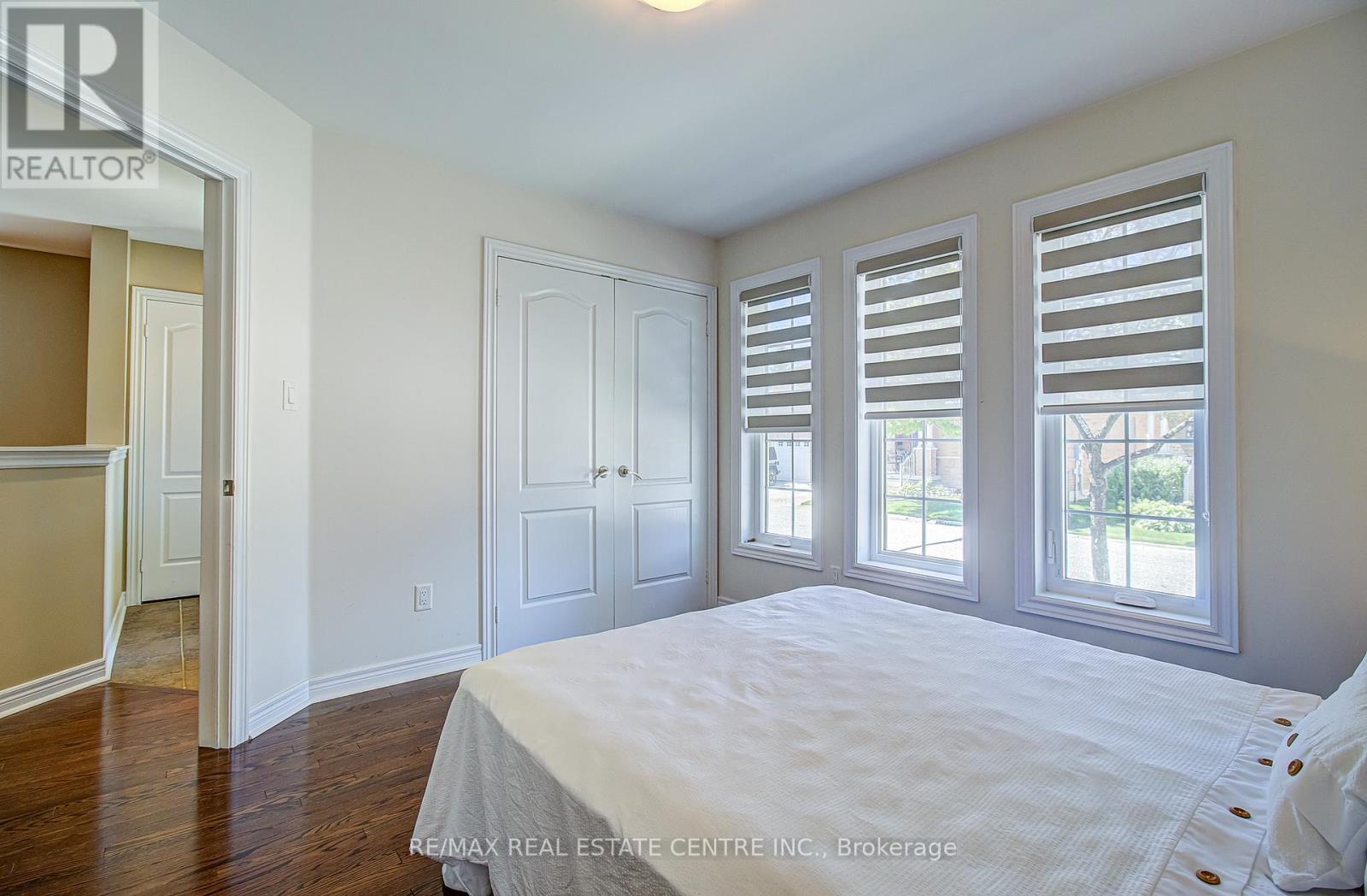 11 Fairvalley Street, Brampton, Ontario  L6R 0W2 - Photo 24 - W13451736
