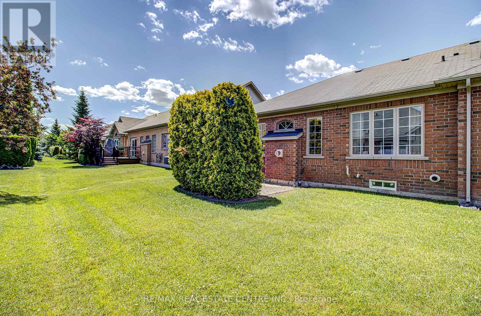 11 Fairvalley Street, Brampton, Ontario  L6R 0W2 - Photo 27 - W13451736