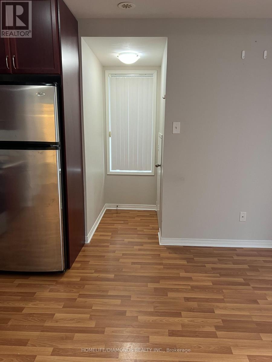 149 - 60 Fairwood Circle, Brampton, Ontario  L6R 0Y6 - Photo 5 - W13451740