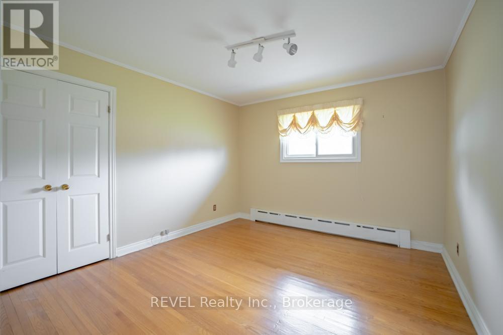 2229 Houck Crescent, Fort Erie, Ontario  L2A 5M4 - Photo 12 - X13451926