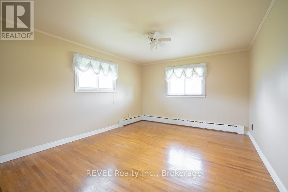 2229 Houck Crescent, Fort Erie, Ontario  L2A 5M4 - Photo 14 - X13451926