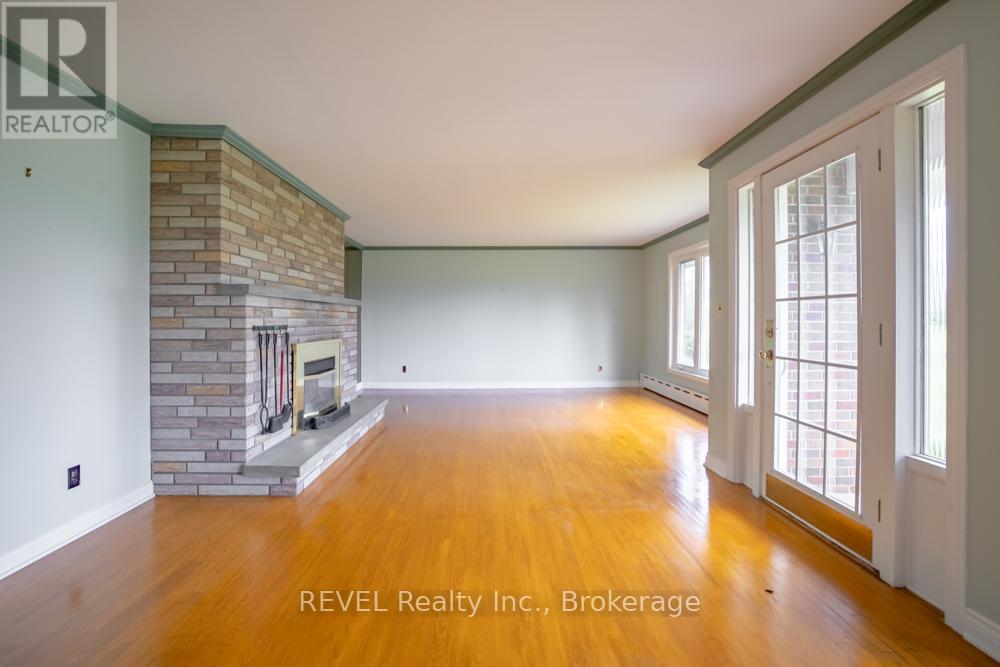 2229 Houck Crescent, Fort Erie, Ontario  L2A 5M4 - Photo 6 - X13451926