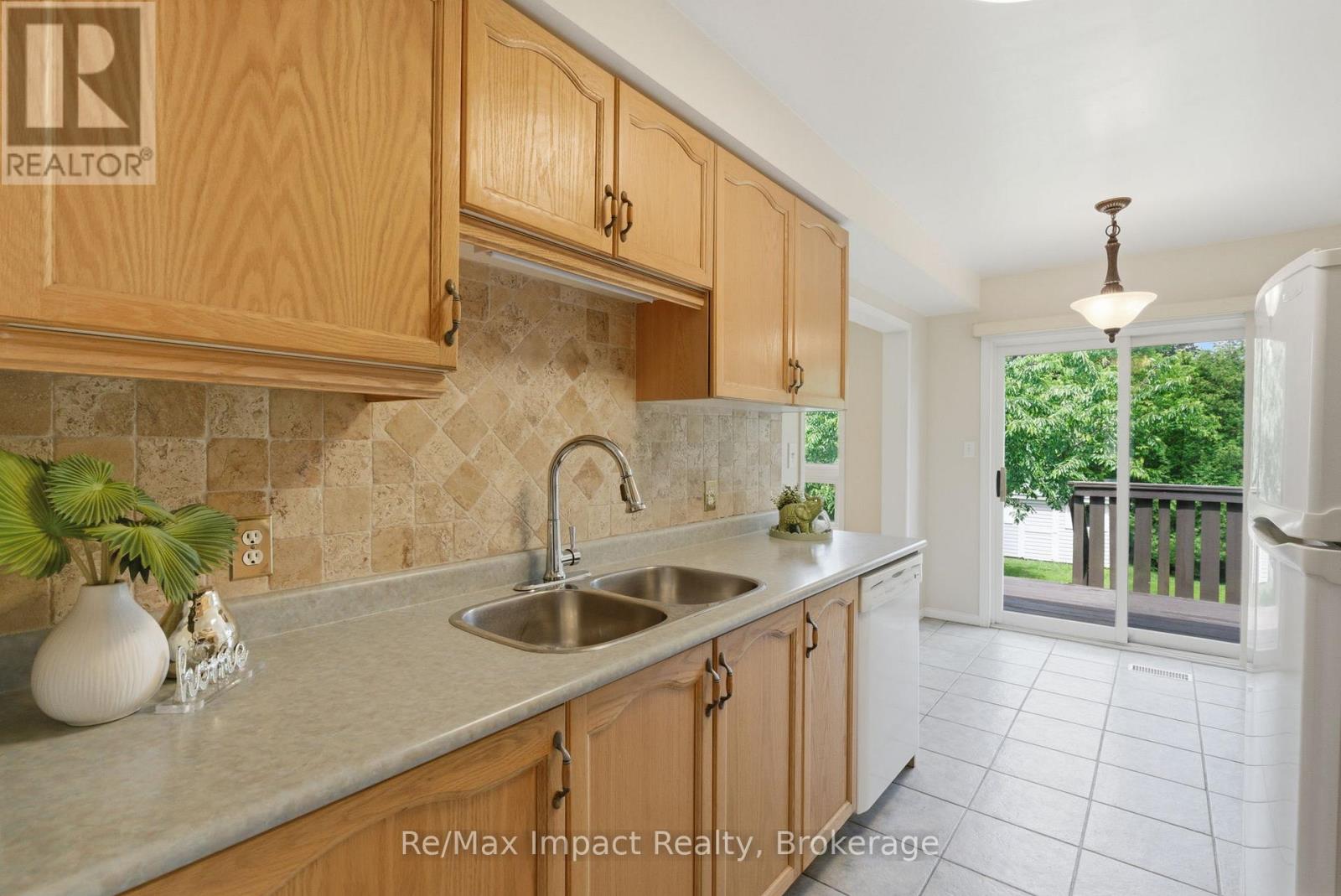 45 Barron Court, Clarington, Ontario  L1E 3G2 - Photo 8 - E13451856