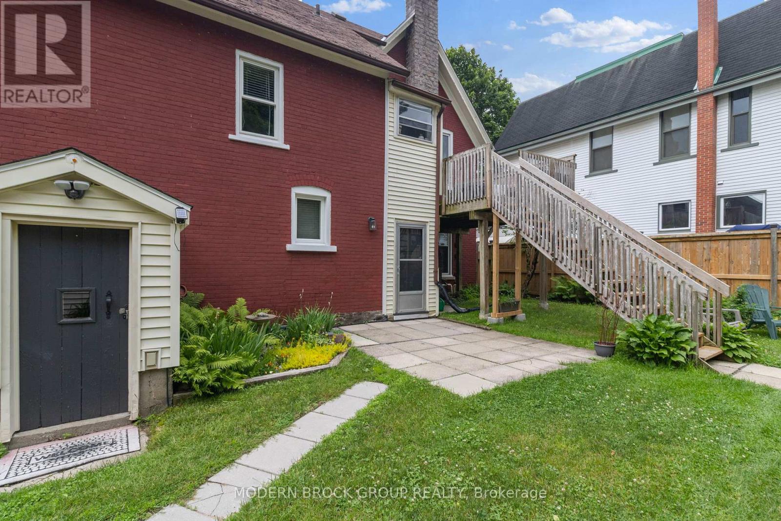 16 Beecher Street, Brockville, Ontario K6V 5L9 - Photo 5 - X13451976