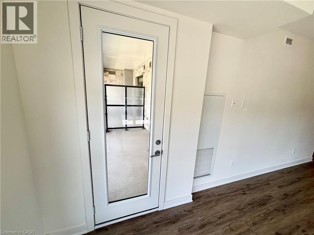 340 Plains Road E Unit# 202, Burlington, Ontario  L7T 0C2 - Photo 12 - 40840307