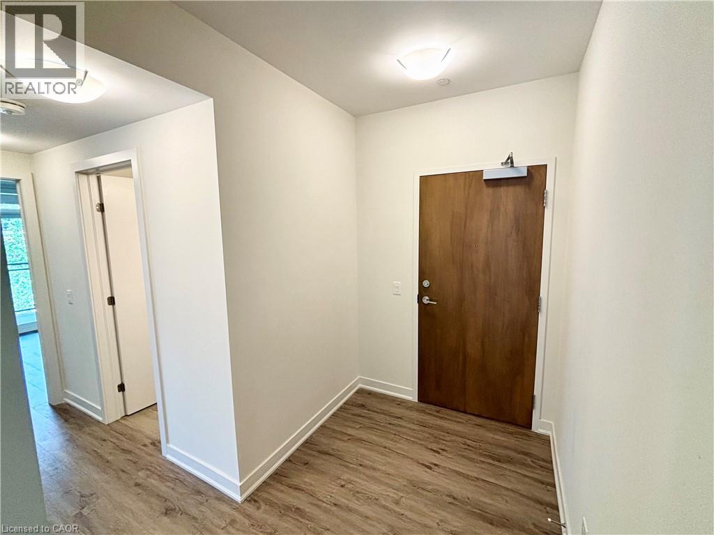 340 Plains Road E Unit# 202, Burlington, Ontario  L7T 0C2 - Photo 2 - 40840307