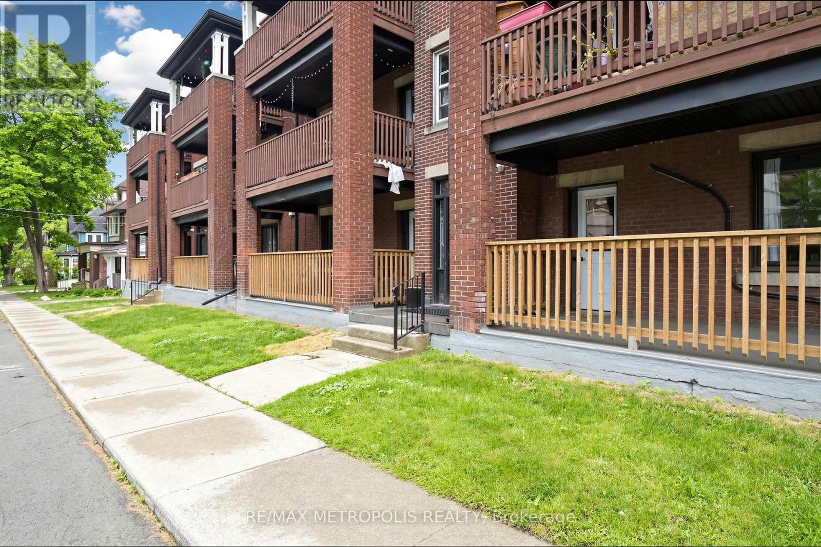 2 - 41 Albert Street, Hamilton, Ontario L8M 2Y1 - Photo 3 - X13451662