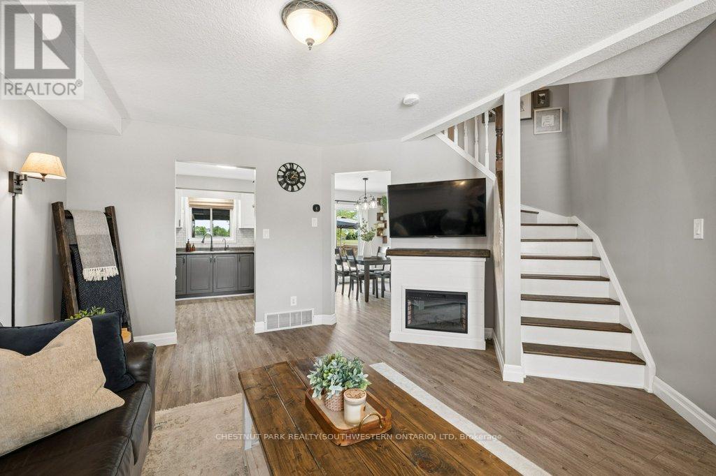 16 White Sands Court, Kitchener, Ontario  N2E 3S4 - Photo 7 - X13451670