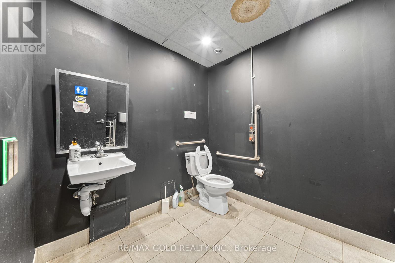 B6 - 655 Fairway Road S, Kitchener, Ontario  N2C 1X4 - Photo 12 - X13451752